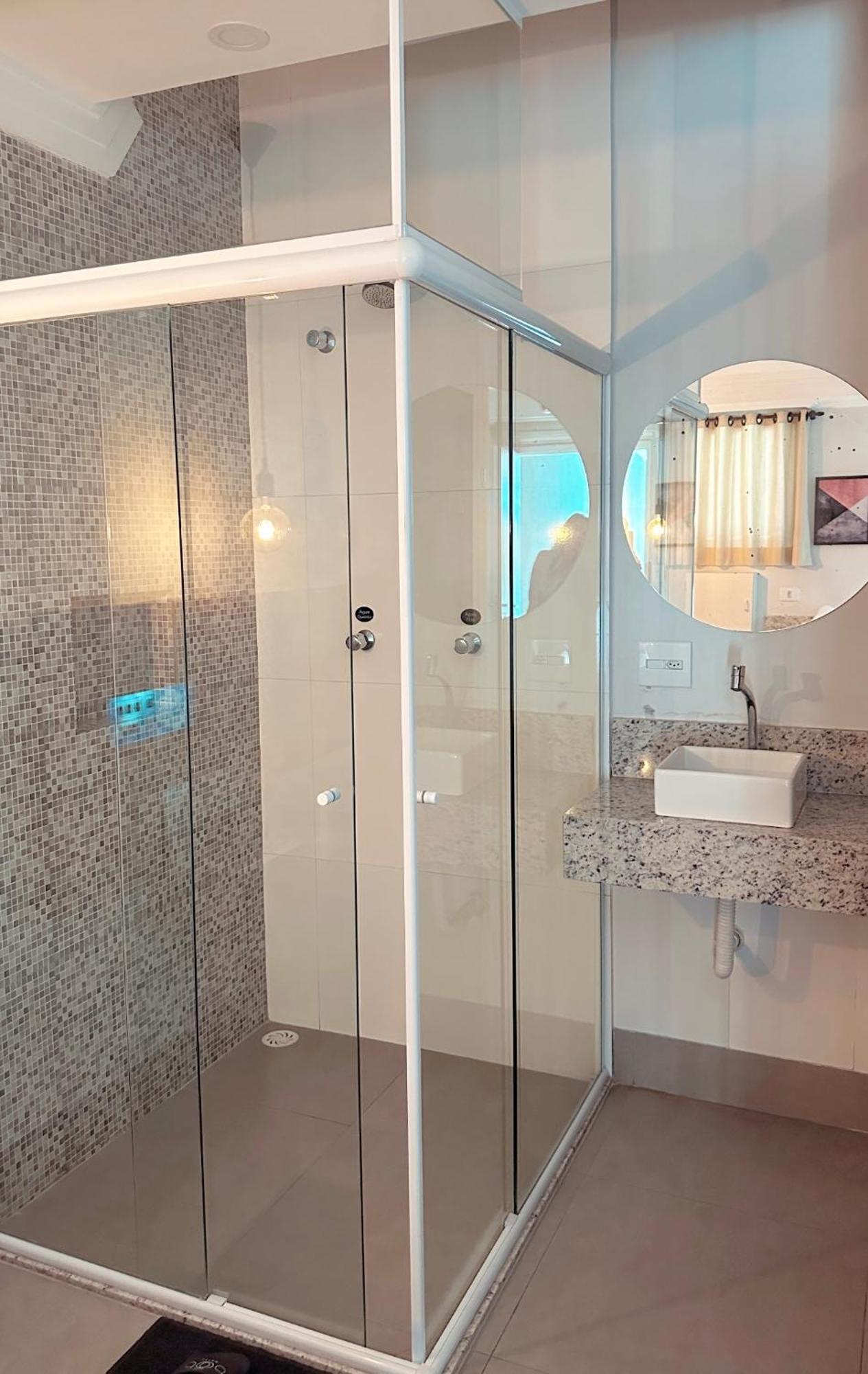 Bob Love hotel 2*